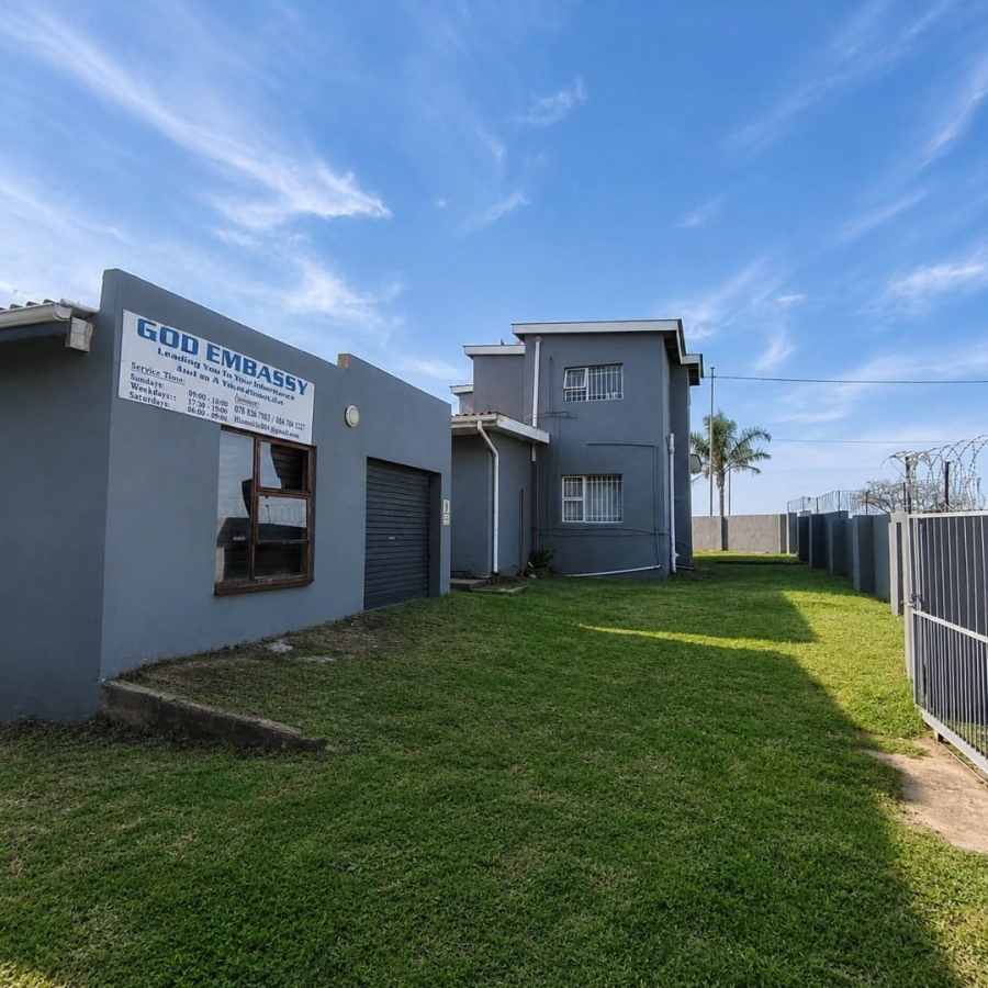 8 Bedroom Property for Sale in Amalinda Eastern Cape